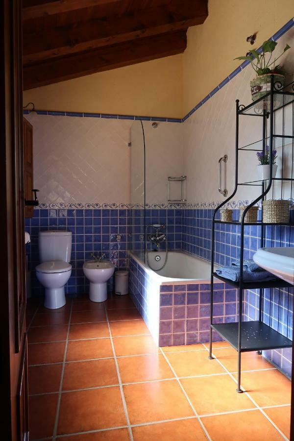 La Casa Emboscada Villa Horcajo de la Sierra Luaran gambar